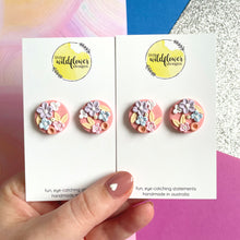 Load image into Gallery viewer, Autumn Flurry, 18mm Studs