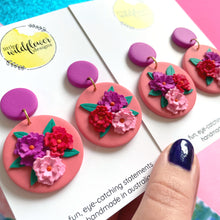 Load image into Gallery viewer, Pretty in Peach 25mm Studs